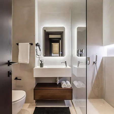 Casa Sud Luxury 2br By Pikhost * Vlorë