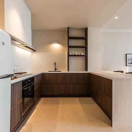 Casa Sud Luxury 2br By Pikhost Vlorë